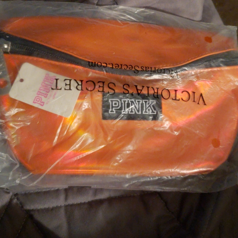 Fannie Pack - Picture 2 of 3